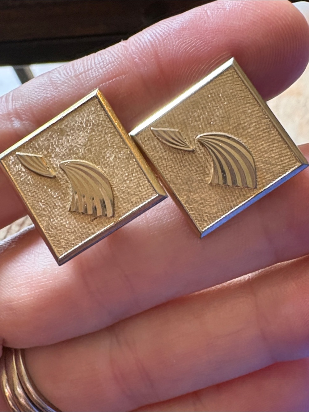 Vintage Swank Gold-Tone Square Men's Cufflinks with Stylized Wave Motif